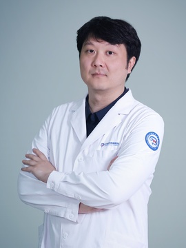 周强