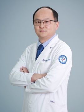 翟翔