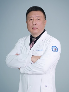 曹德晨