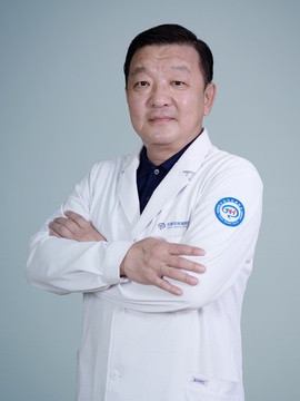 尹龙